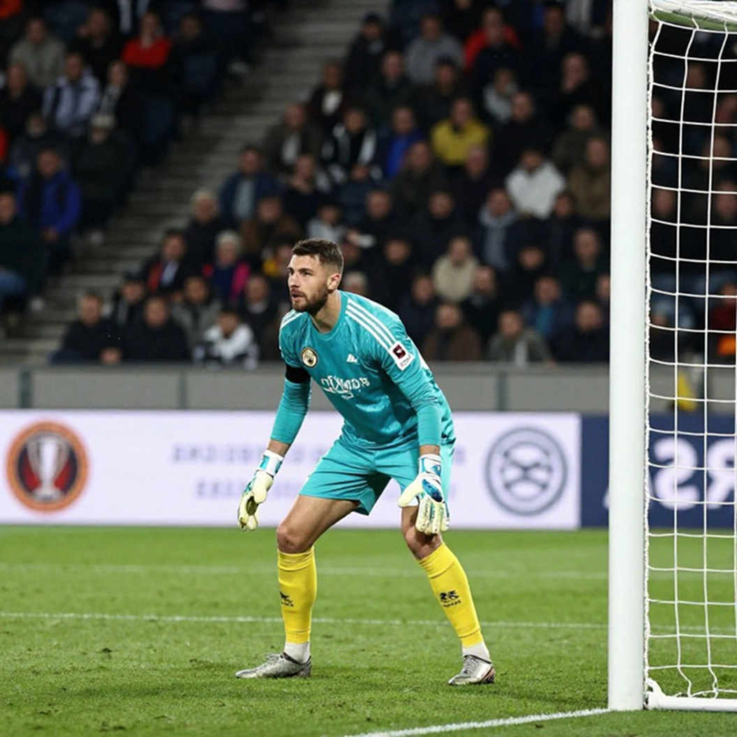 Ronaldo tuổi 41 và cuộc chuyển giao Bồ Đào Nha: Ai nắm quyền chọn ngày kết thúc