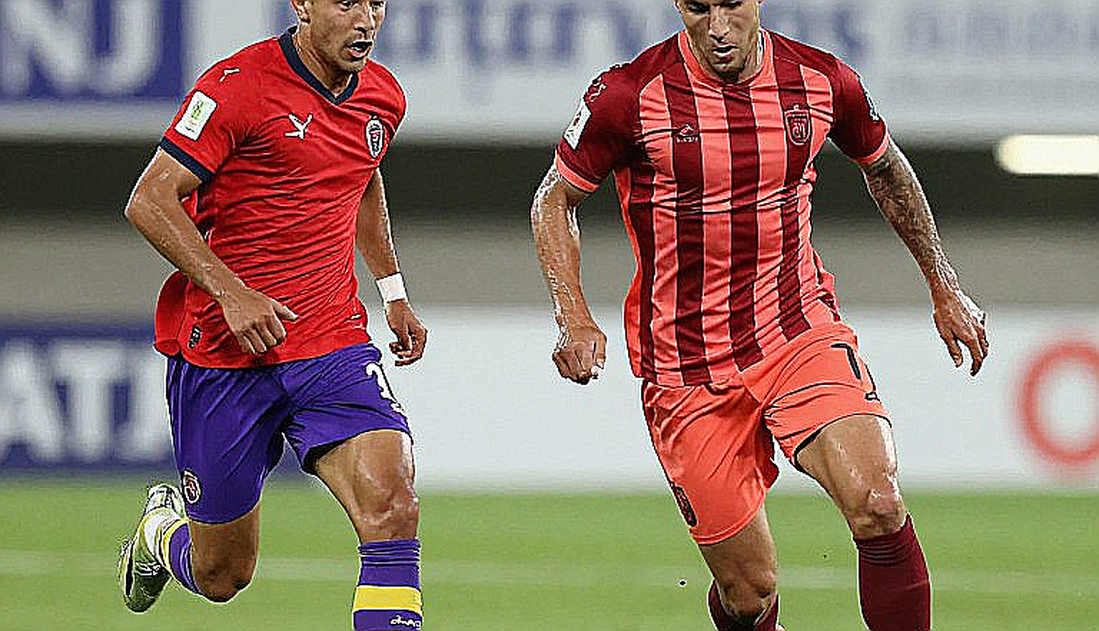 VAR ở V.League: Sai số không nằm ở mắt trọng tài mà ở khung hình không tồn tại