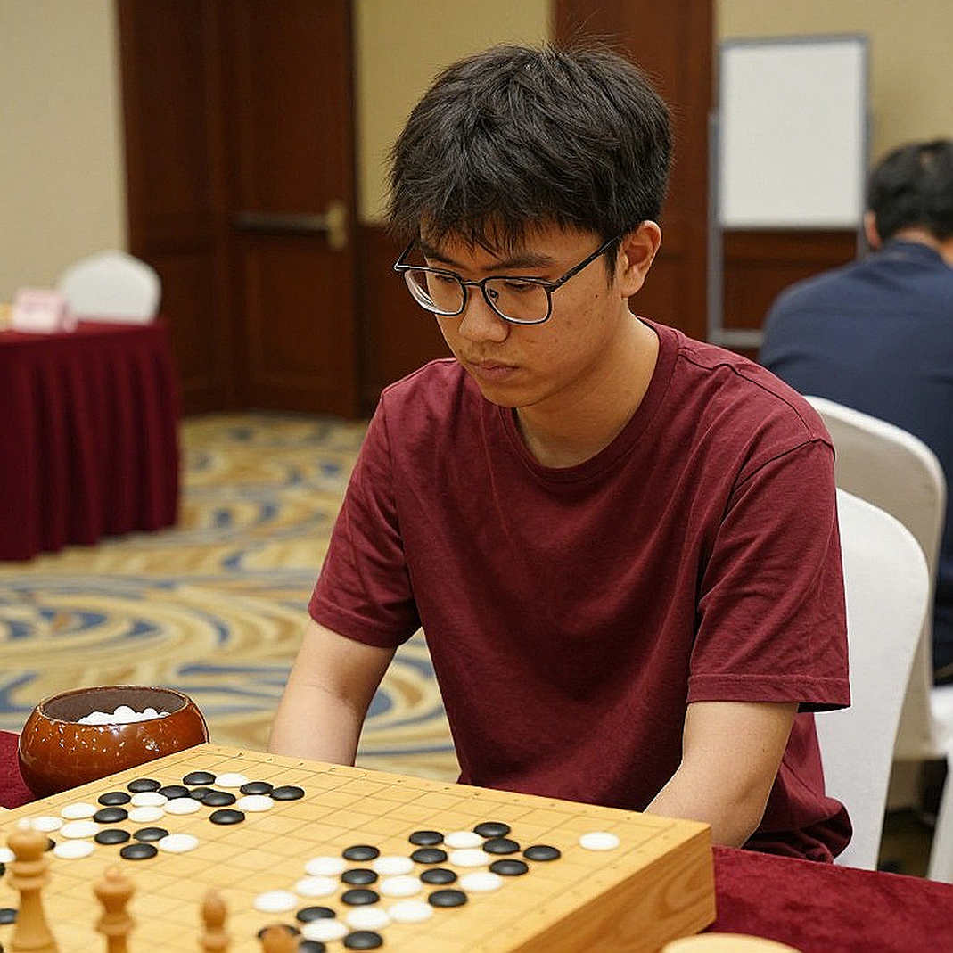 Yu Yangyi thắng Ding Liren tại Shenzhen Masters: một kết quả lớn và những con số còn trống