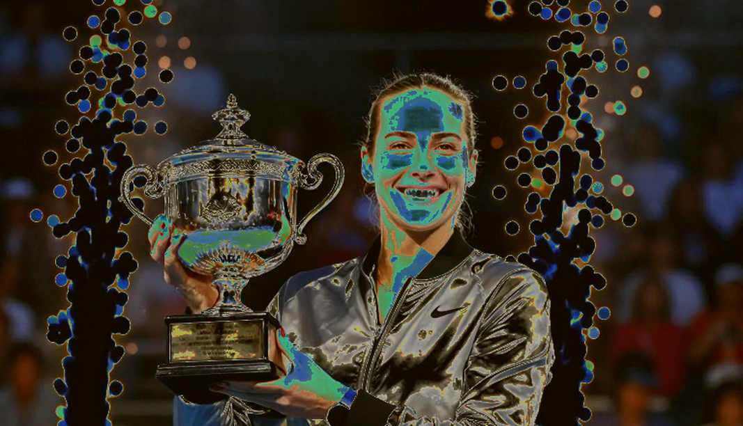 Nhịp chậm mới thấy tốc độ thật: quần vợt Grand Slam và bài học mật độ từ đường chạy điền kinh
