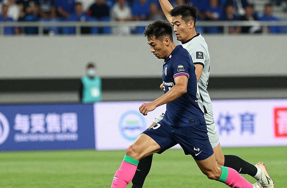 Hanoi FC 1-4 SL Nghe An: Four Conceded Goals and a Signature Named the High Line Hanoi FC 1-4 SL Nghe An: Four Conceded Goals and a Signature Named the High Line