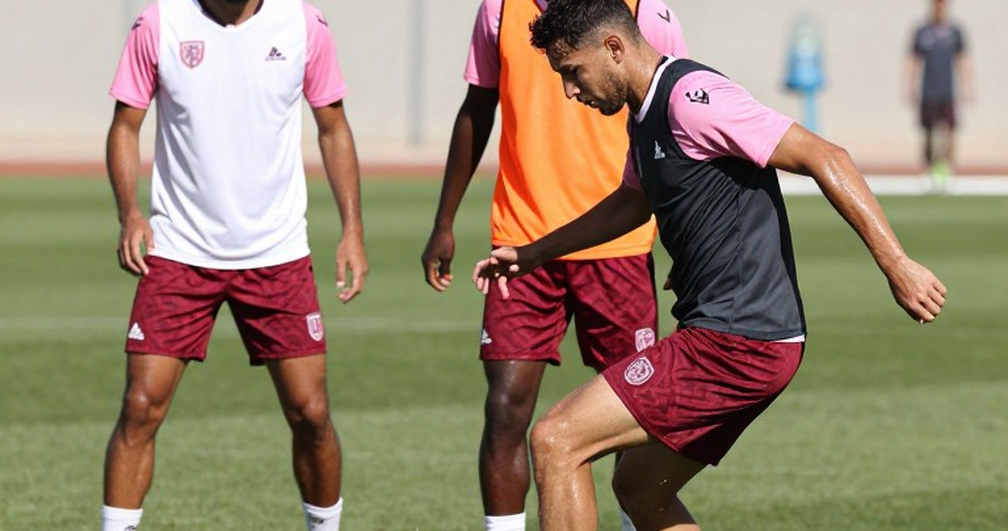 Chiếc áo "Leo Jr" của Leo Artur và câu chuyện Công An Hà Nội kể lại sau trận thua Kashima Antlers