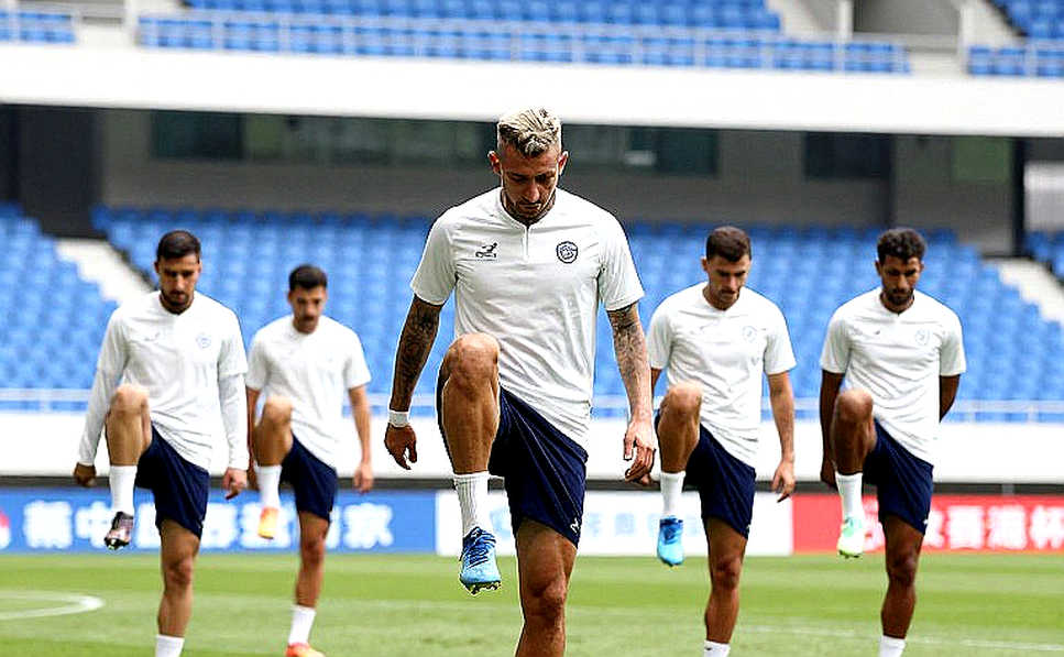 The Back Three and the Unnamed Fear: When the Back Four Falls Under Suspicion The Back Three and the Unnamed Fear: When the Back Four Falls Under Suspicion