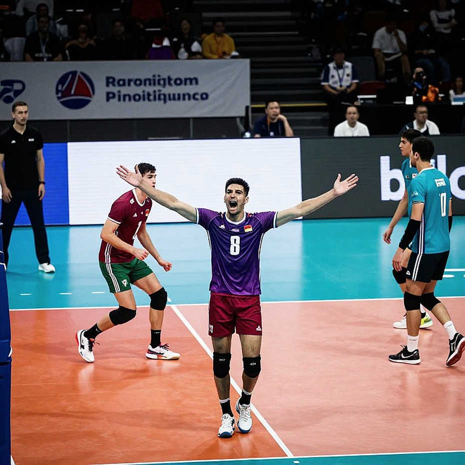 Asiad 20 Women's Volleyball Final: China vs Japan and the Half-Metre Between Two Blocks Asiad 20 Women's Volleyball Final: China vs Japan and the Half-Metre Between Two Blocks