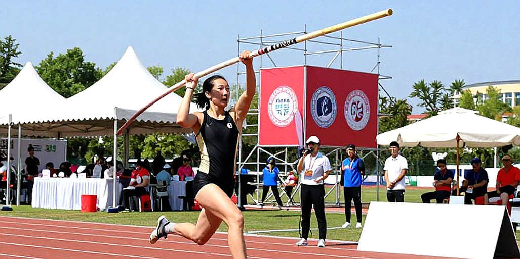 Amy Hunt chạy 22.16 giây ở Diamond League: Kỷ lục mùa giải và triển vọng 100m cùng Budapest