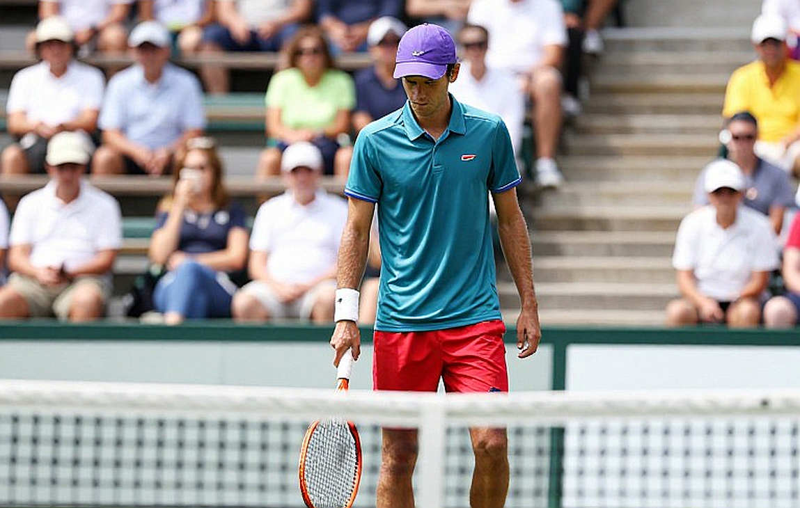Nguyen Xuan Son: Four to Six Weeks, and a Decision Made Off the Scoresheet Nguyen Xuan Son: Four to Six Weeks, and a Decision Made Off the Scoresheet
